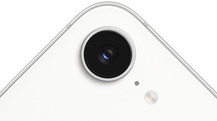 iPhone 17e, vista parcial de la parte posterior, color blanco, cámara Fusion en la parte superior