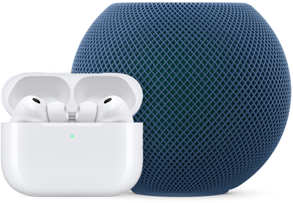AirPods Pro en un estuche de carga abierto, color blanco, y un HomePod mini, color azul