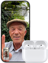 iPhone, la pantalla muestra una llamada de FaceTime entre dos personas y un par de AirPods Pro 3 conectados